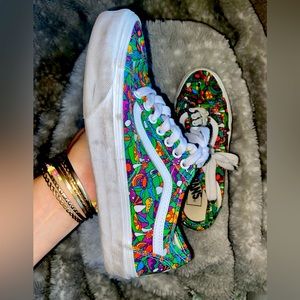 Gently Used Vans Old Skool Tapered Skate Shoe - Mushrooms